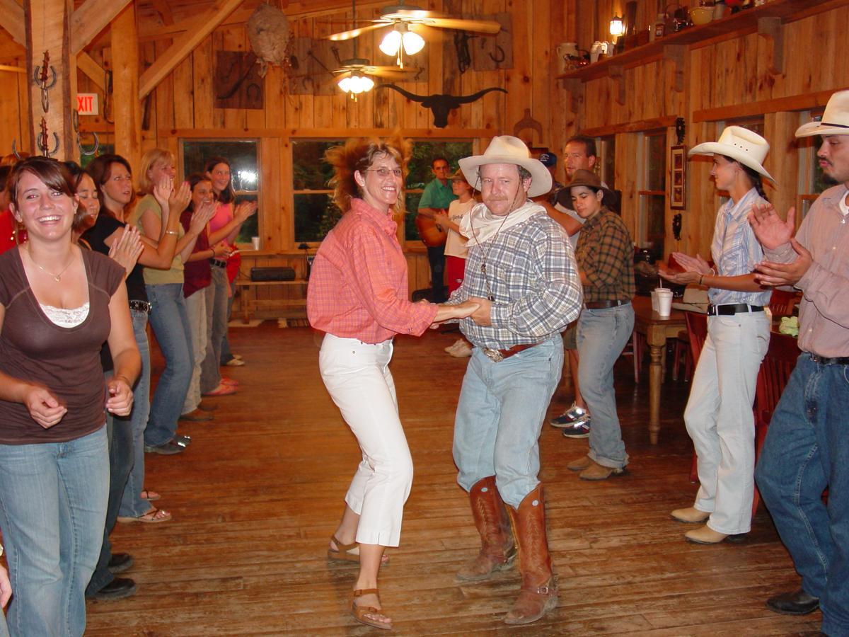 French Broad Outpost Ranch Hotell Del Rio Exteriör bild